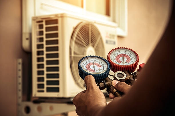 Professional Ac Installation technician working in Chester Heights, PA